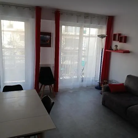 Apartment Lajarrige *